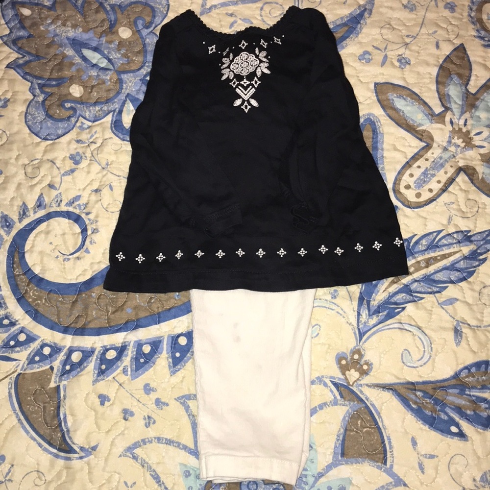Carter's 2-piece outfit